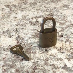 Louis Vuitton vintage Lock and key # 306